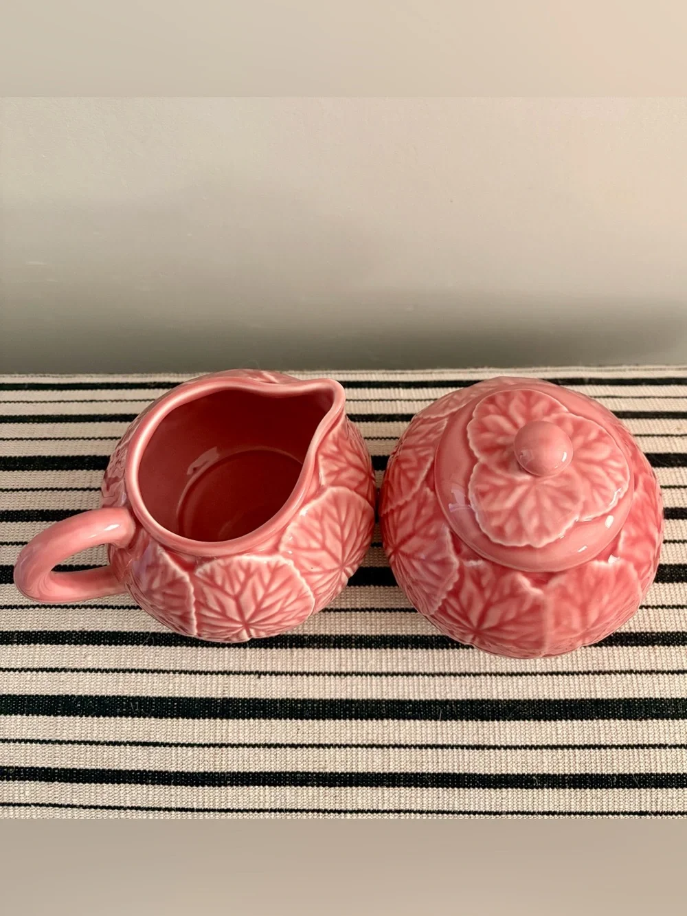 Bordallo Pinheiro elegant pink